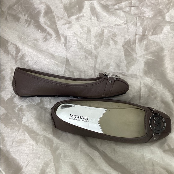 Michael Kors Ballet Flats - Picture 2 of 4